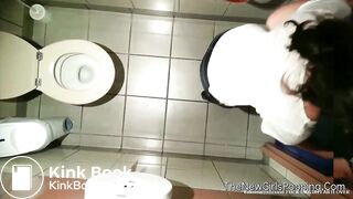 Sycam of sexy teen toilet pooping