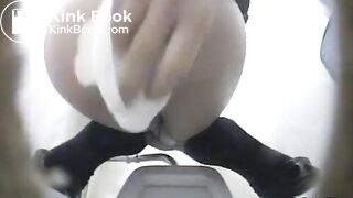 3 schoolgirls nice dump of big turds 02