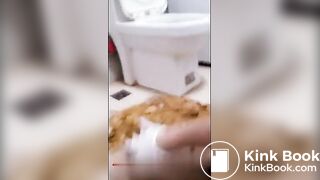 중국 여자아이가 똥을 싸다. - video 2