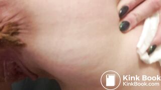 girl with a great ass crapped and peed