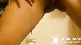 Girls does massive poop in sweat pants