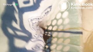 Big booty white girl shitting