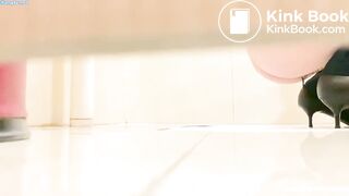 spy toilet - video 225