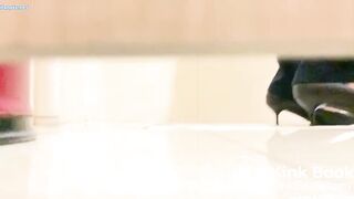 spy toilet - video 225