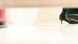 spy toilet - video 225