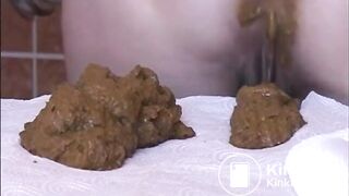 Babe shitting a big load of diarrhea on the table
