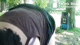 Outdoor BBW shits buttplug out