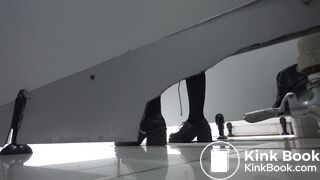 girl pooping in toilet - video 9