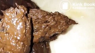 sexy Russian crapping and peeing - video 4