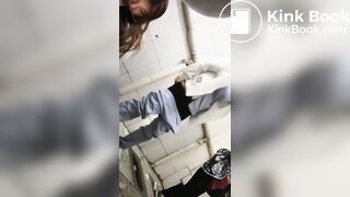 Beautiful Chinese girl pooping in public toilet part1
