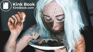 gorgeous and sexy Russian shitting - video 5