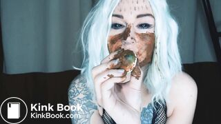 gorgeous and sexy Russian shitting - video 5