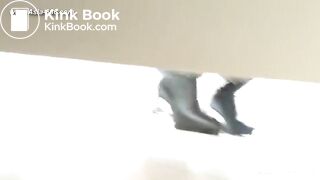 Chinese girls go to toilet 106