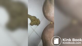 Cam girl shitting - video 2