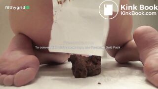pretty and sexy naked Italian shitting