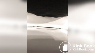 Girl pooping on pornera - video 2