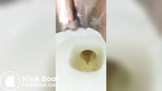 Ebony Shitting - video 4