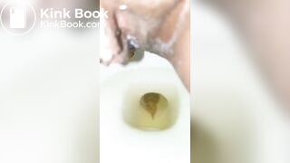 Ebony Shitting - video 4