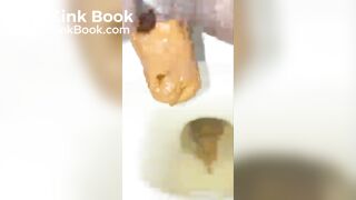 Ebony Shitting - video 4