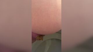 Sloopy shit poop in cold day