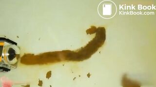 japanese girl shit - video 3