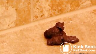 woman pooping on the floor - video 121
