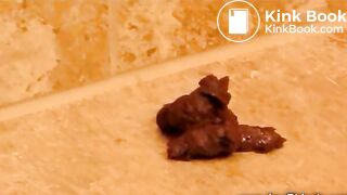 woman pooping on the floor - video 121