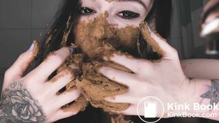 gorgeous and sexy topless Russian shitted