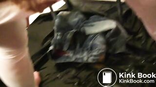 Her shit makes him horny 5