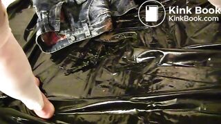 Her shit makes him horny 5