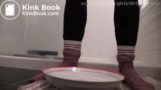 Huge Turd Drops Doggystyle