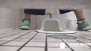 poop back shot - video 19