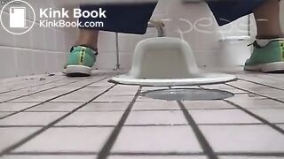 poop back shot - video 19