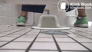 poop back shot - video 19