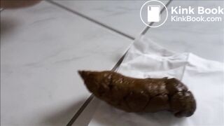 woman pooping on the floor - video 111