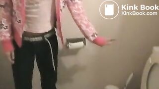 Cute Amber Pee's, Farts and Poops Over The Toilet