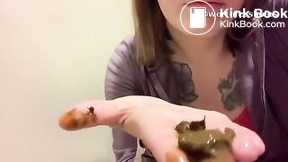 [ME] Eating and playing with shit at work