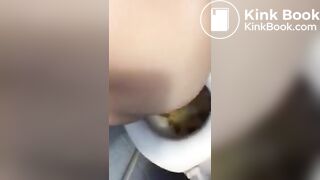 Sexy Latina with the runs