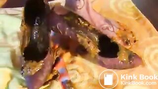 Diarrhea in shoes - video 2