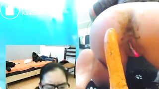 12-05-17 licks shitty dildo clean