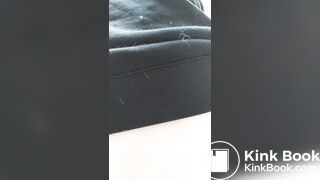 Close Pooping 1
