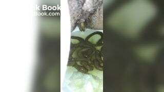 Mature bbw pooping long pieces of shit.