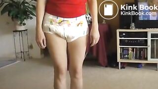 girl mess her diaper