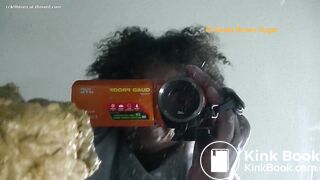 A mature BBW ebony drops a pile.