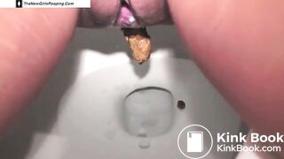 Girl toilet - video 4