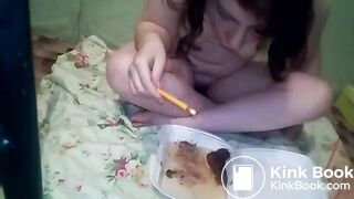 russian girl smearing and eating