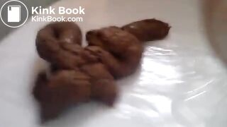 Girl shitting - video 7