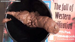 Black girl poop 1