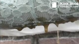 JAV GIRL Pooping In Skirt IV