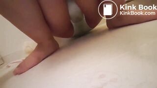 Pissing+Poop in my white panty